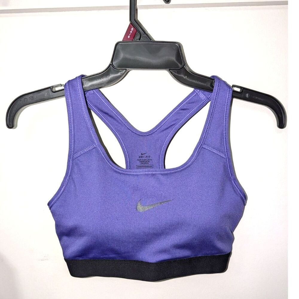 Nike DriFIT Swoosh Sports Bra, size S